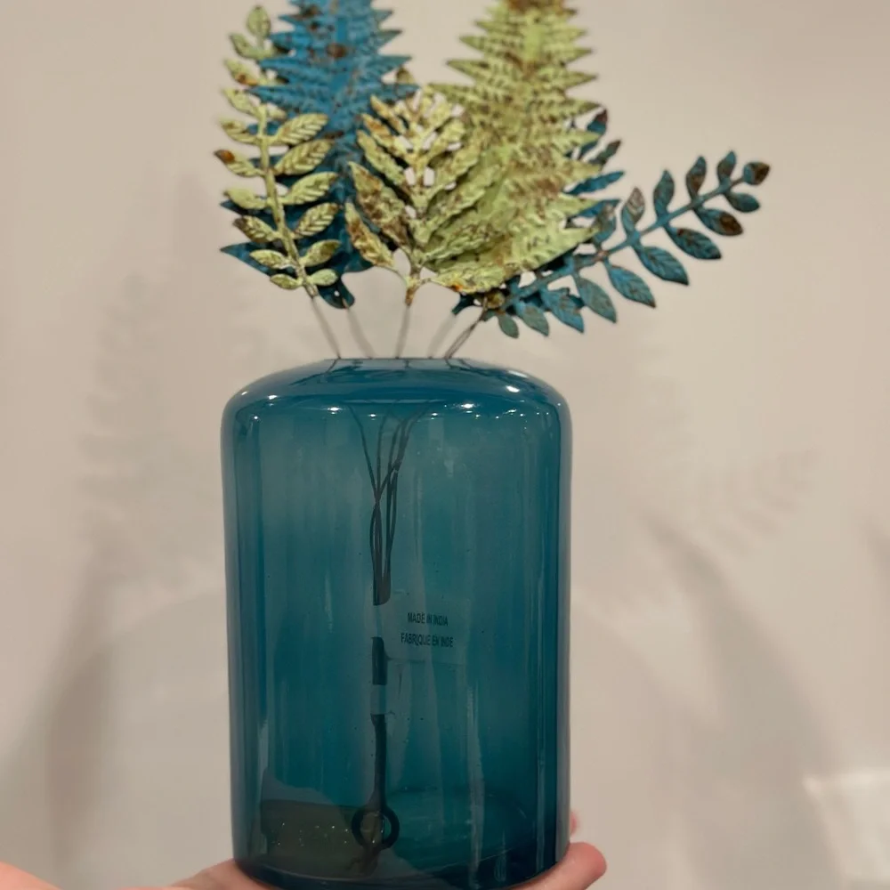 Cylinder glass bud vase